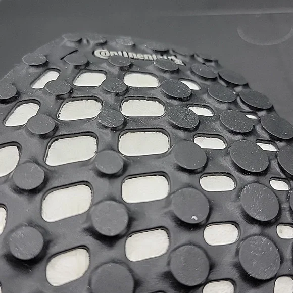 NiB Adidas Ultraboost in Black size 7 - Picture 8 of 12